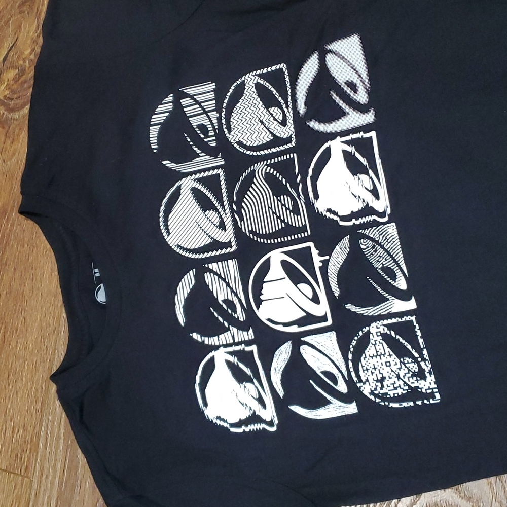TACO BELL tshirt.    #3916